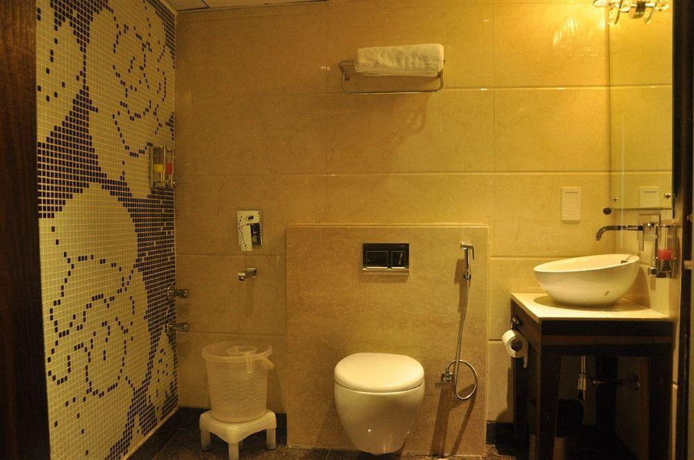 Hotel Uppal International - New Delhi Railway Station - Paharganj Bagian luar foto