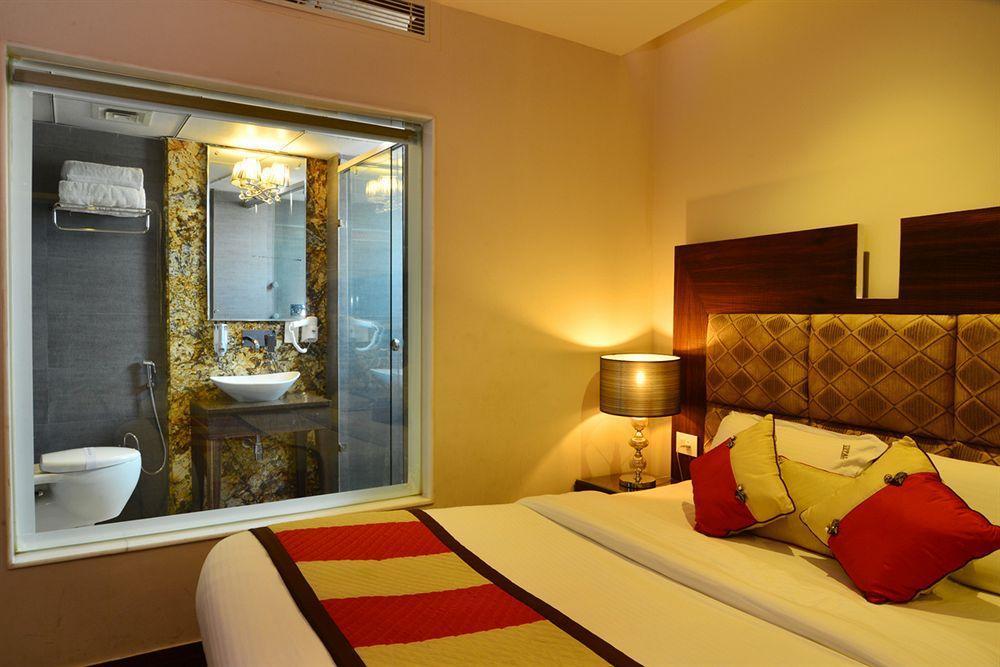 Hotel Uppal International - New Delhi Railway Station - Paharganj Bagian luar foto