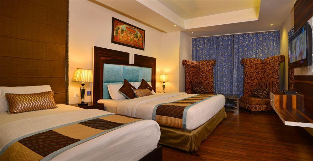 Hotel Uppal International - New Delhi Railway Station - Paharganj Bagian luar foto